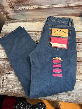 Blue Mountain Women's Straight Leg Jeans in Classic Blue, Size 10